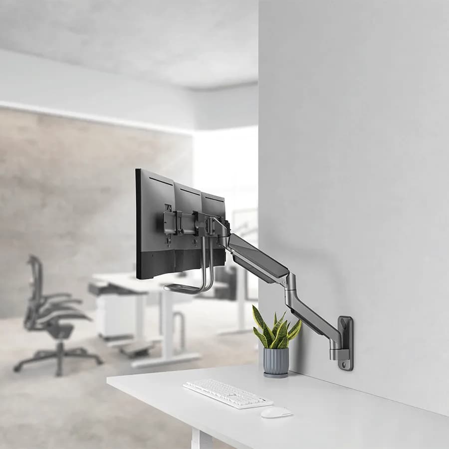 NOSAČ ZA TRI MONITORA GEMBIRD MA-WA3-01, montaža na zid, do 27”, up to 6 kg