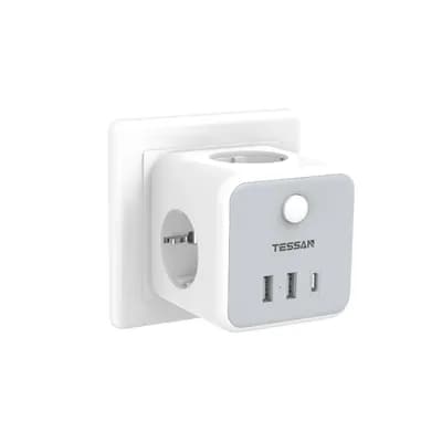 Zidna utičnica Tessan TS-301-DE-C, 3x AC, 2x USB-A, 1x USB-C, 15W